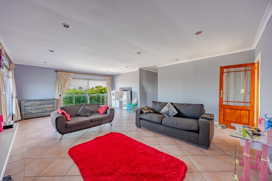 4 Bedroom Property for Sale in Flamingo Vlei Western Cape